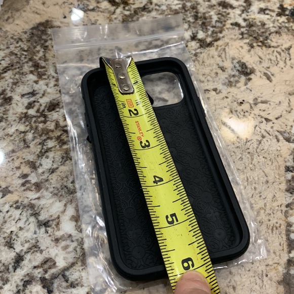 Phone case 3/10 - Picture 4 of 5